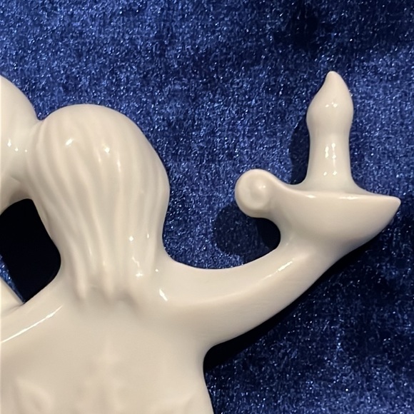 1976 Haviland Christmas ornament France "Sleeping Angel" Discontinued - Picture 11 of 12